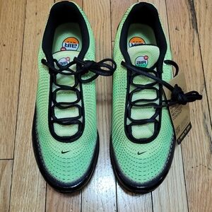 Nike Air Max Dn Lime Green US 10.5 New